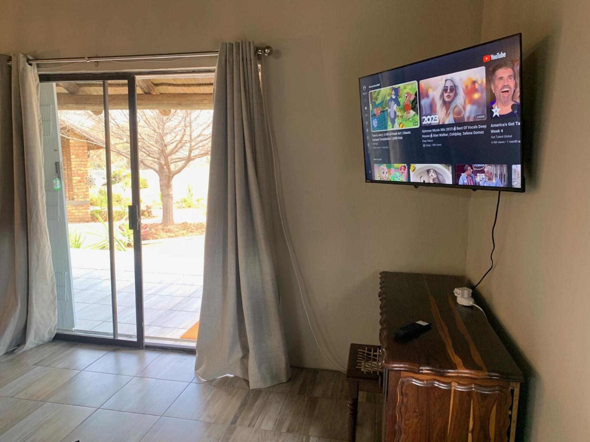 Sunset Cottage at Viva Connect, Cullinan Meule Extérieur photo